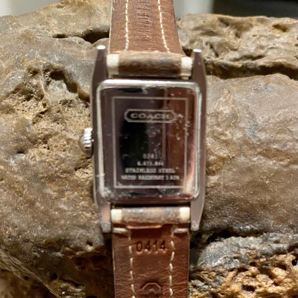 Coach Vintage Women’s Watch - Picture 2 of 4